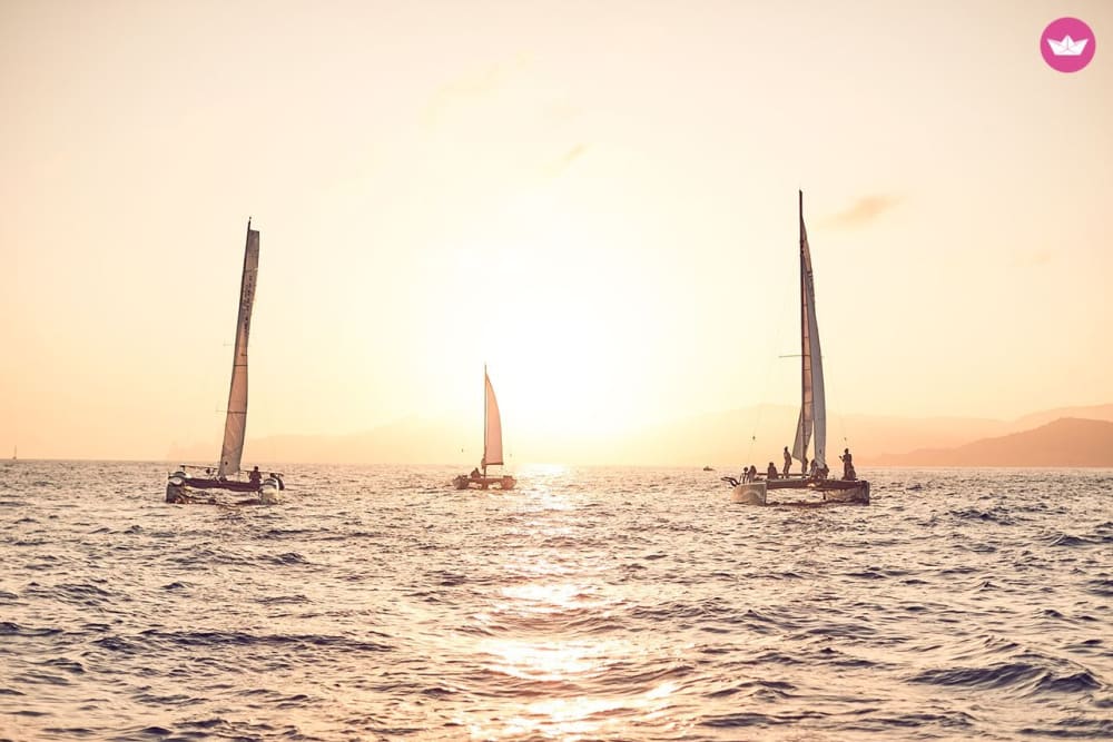 Magischer Sonnenuntergang in Marbella: Umweltfreundliche Katamaran-Tour
