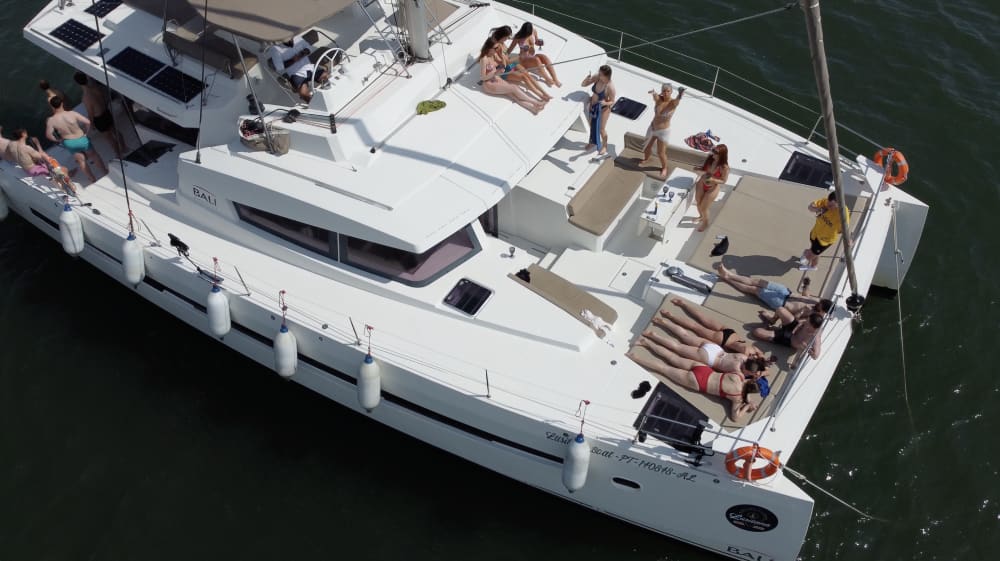 Excursion en catamaran à Lisbonne avec brunch : Belém, la tour de Lisbonne, le Christ Roi et plus encore