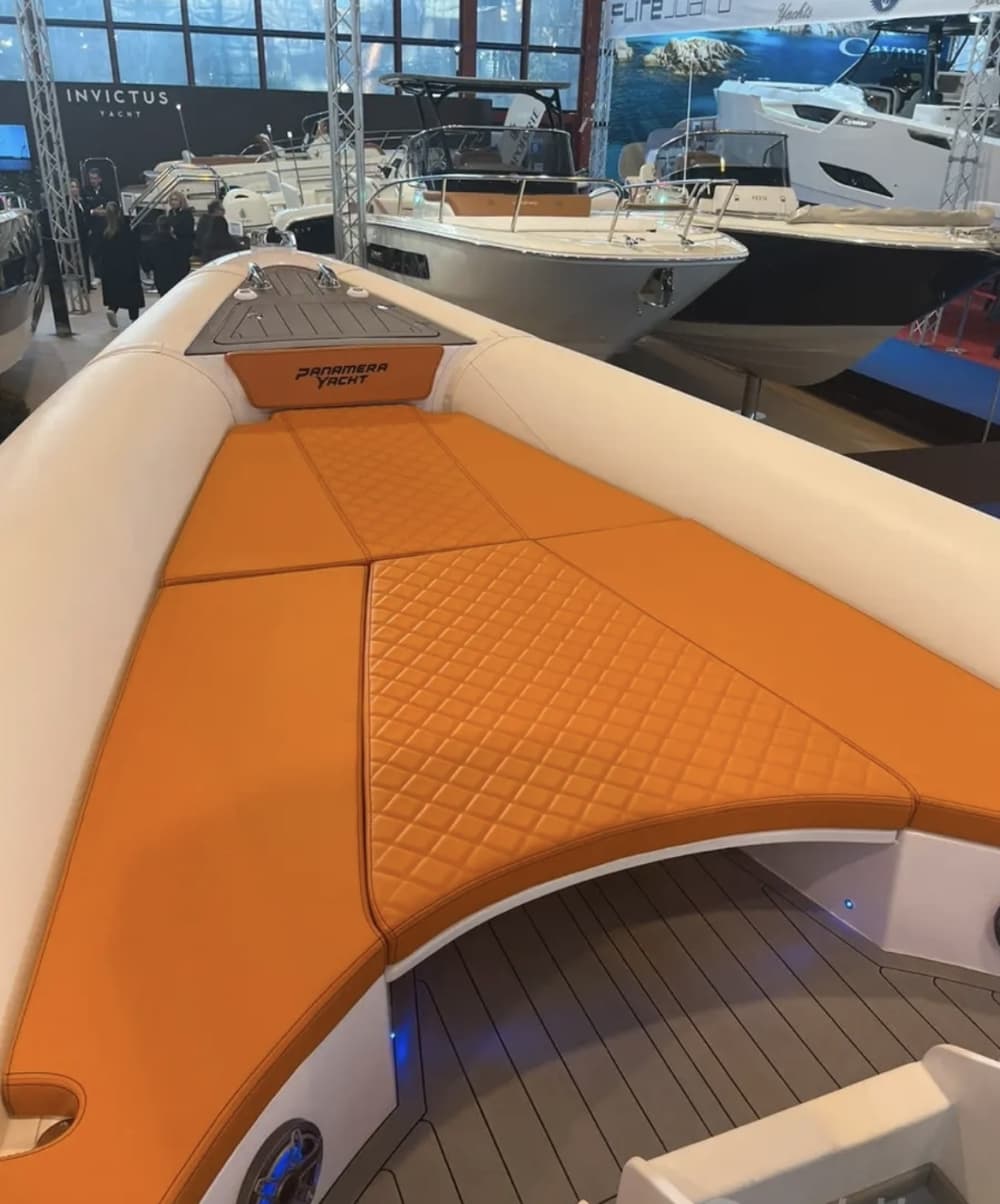 Einen Tag lang Nettuno entdecken: Das wahre Dolce Vita auf einem Motorboot