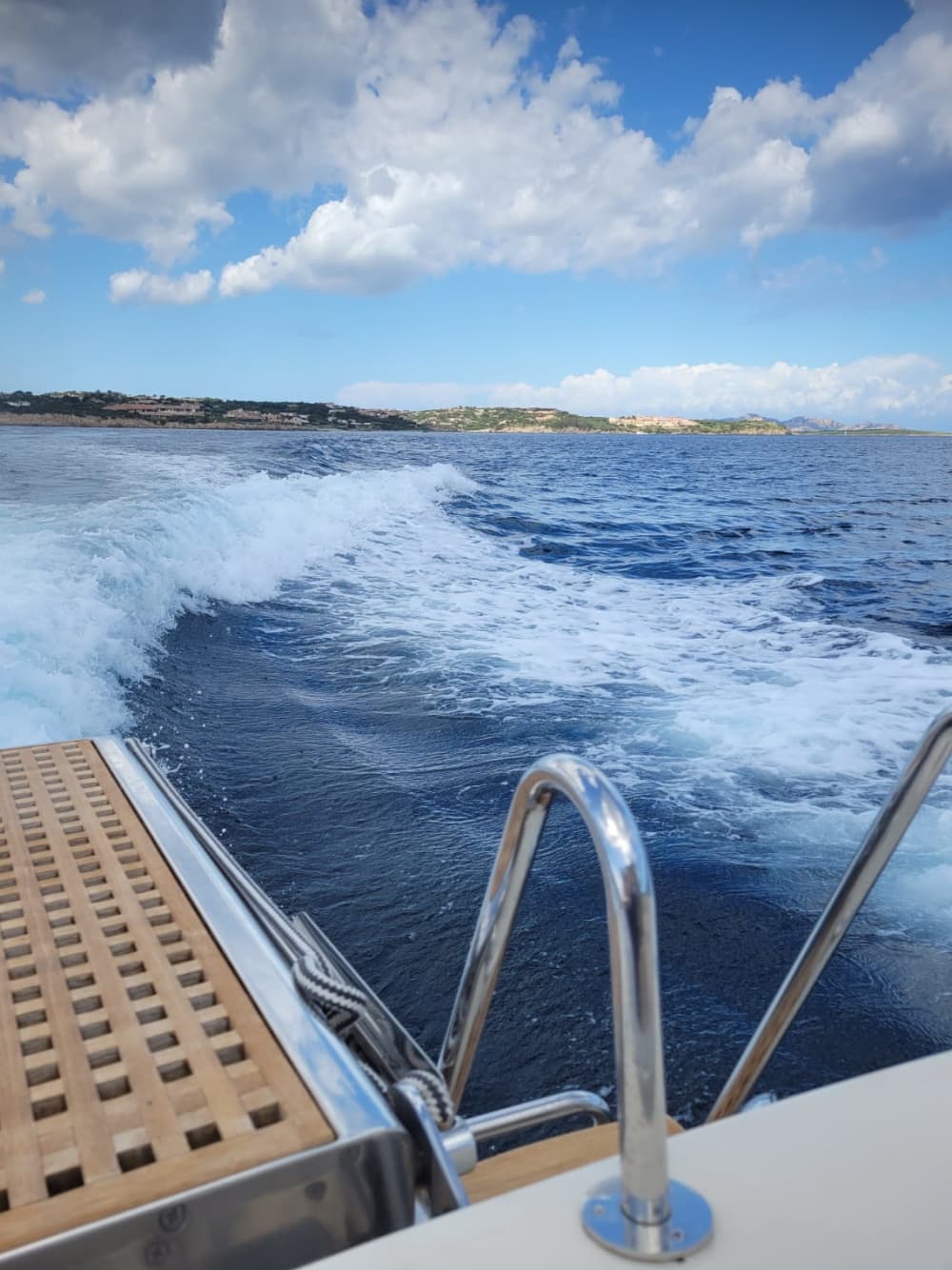 La Maddalena Escape - Descubre paraísos ocultos con un capitán local.