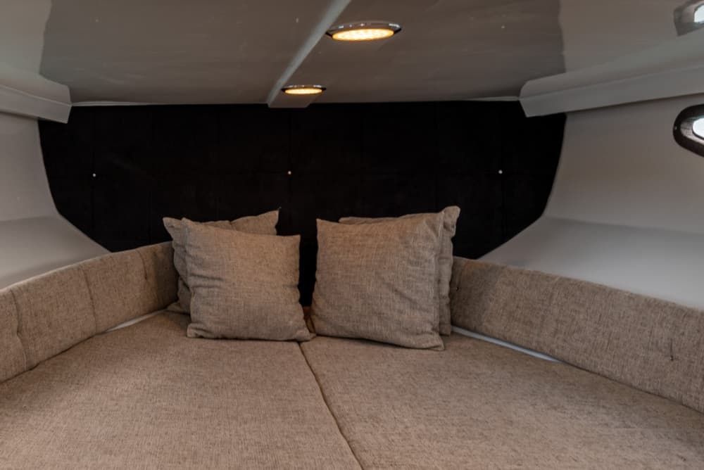 Twój prywatny dzień pełen słońca i radości w Tribunj