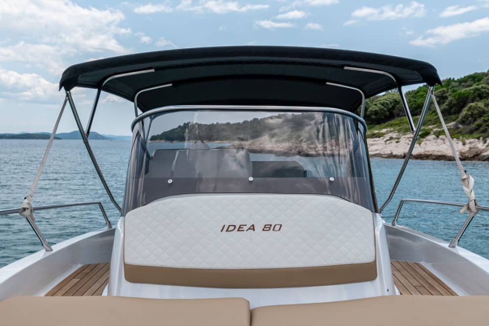 Twój prywatny dzień pełen słońca i radości w Tribunj