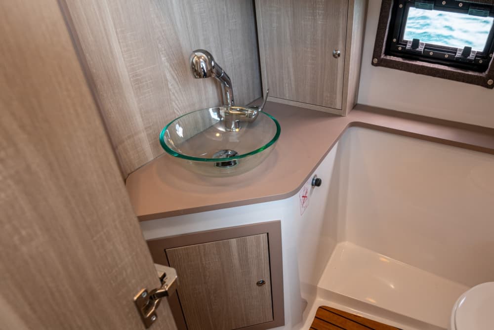 Twój prywatny dzień pełen słońca i radości w Tribunj