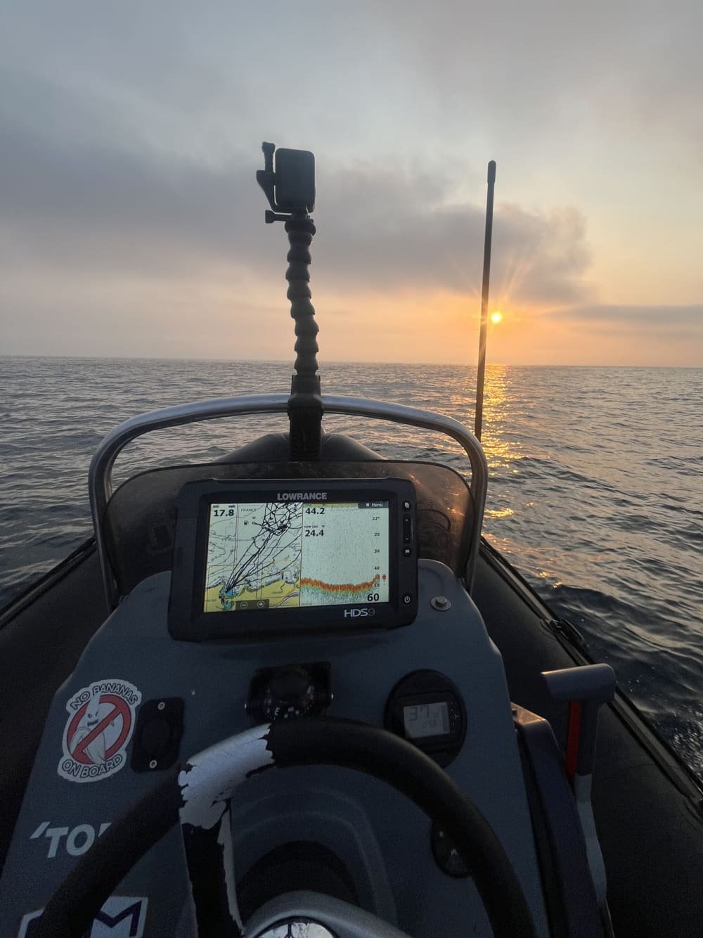Prenez 10 heures pour découvrir la magie cachée d'Hendaye depuis les vagues.