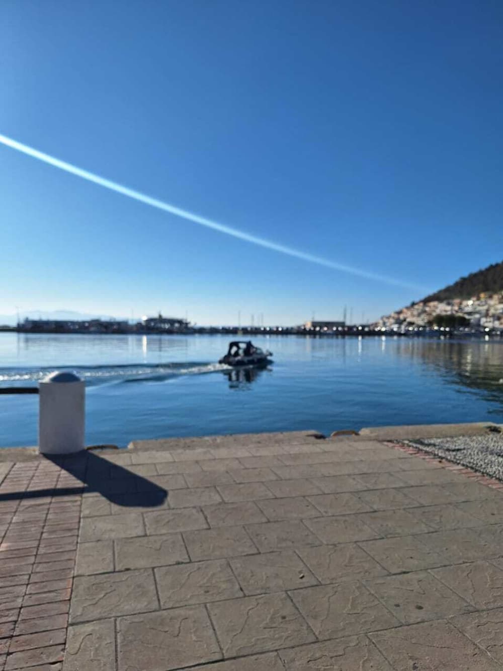 Your own Greek Odyssey: A 9h voyage on a motorboat