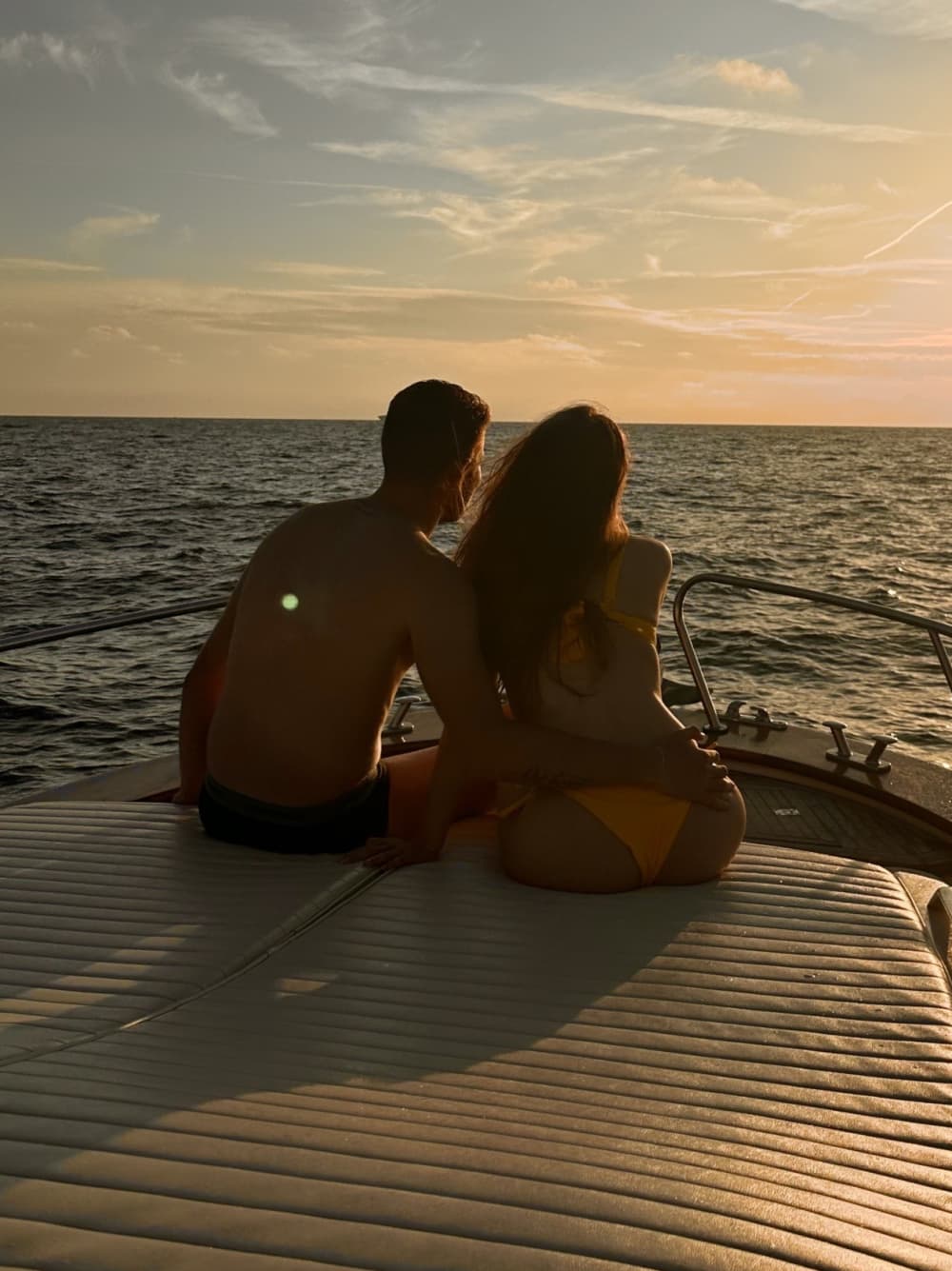 Scopri Sorrento a bordo di un motoscafo per 7 ore e 30 minuti.