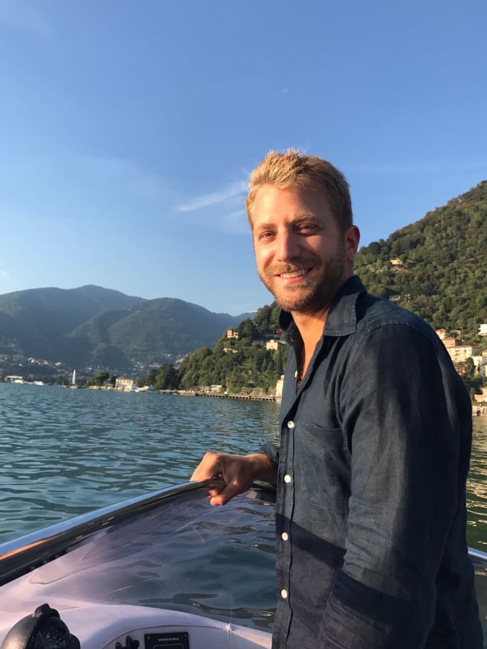 Escursione di mezza giornata alla scoperta di Como: una breve fuga in motoscafo.