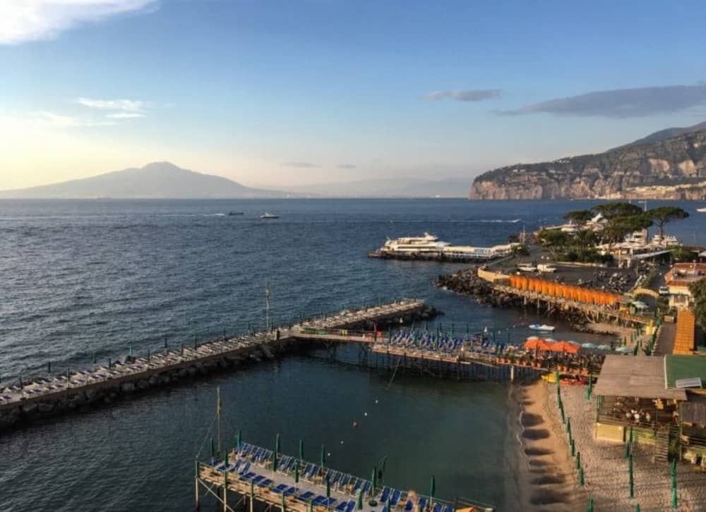 Island Escape: un viaggio panoramico da Sorrento a Ischia e Procida