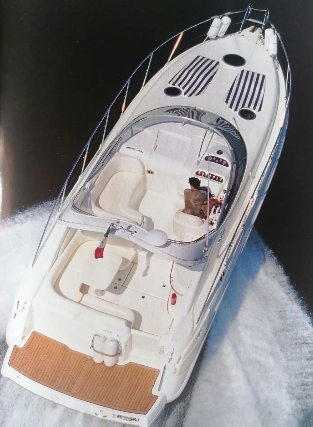 Excursion en bateau à moteur dans la grotte de Benagil