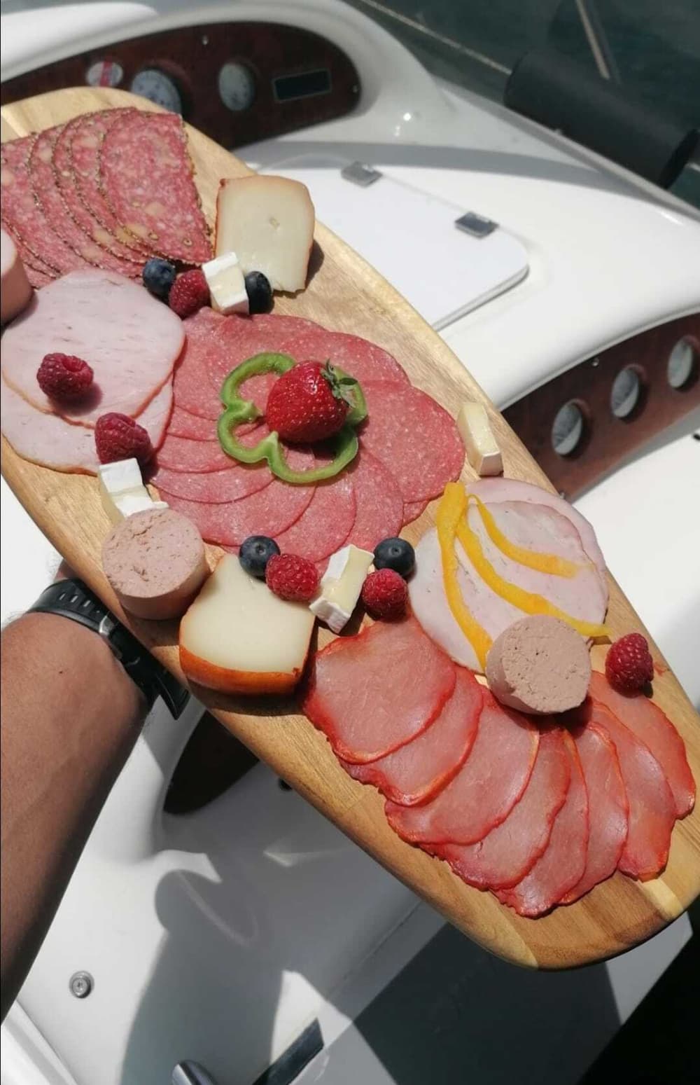 Excursion en bateau à moteur dans la grotte de Benagil