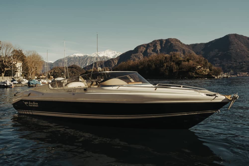 Tour sul Lago di Como con prosecco tra ville iconiche