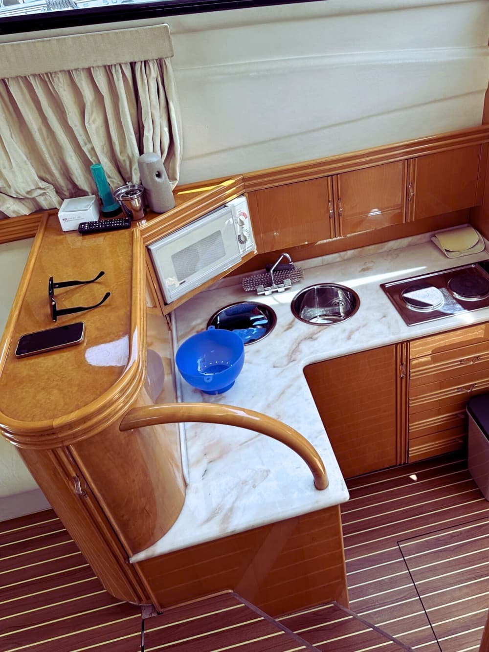 Luxe jachtervaring met de Astondoa 39 in Denia