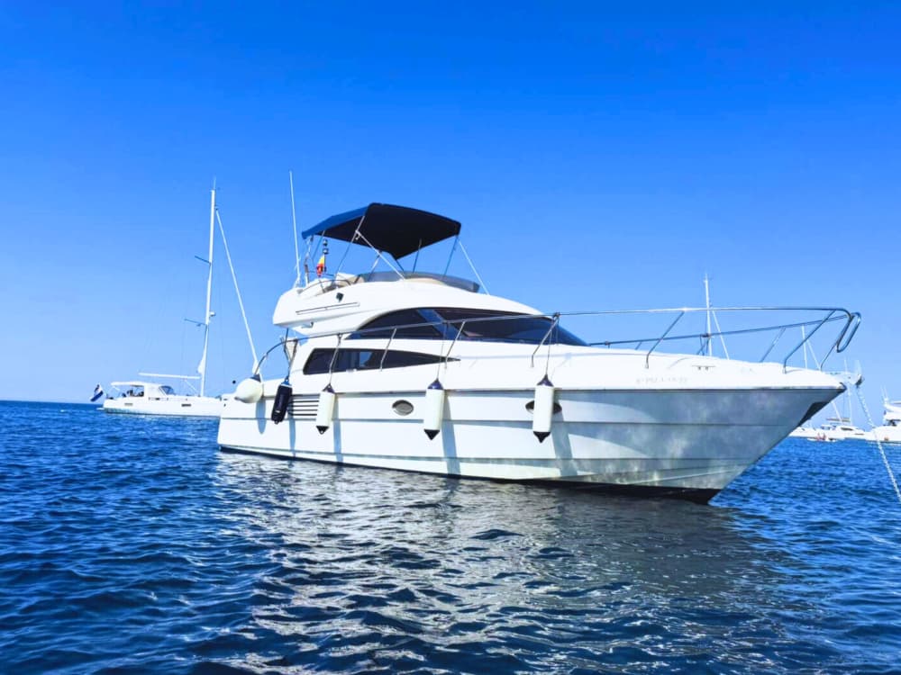 Luxe jachtervaring met de Astondoa 39 in Denia