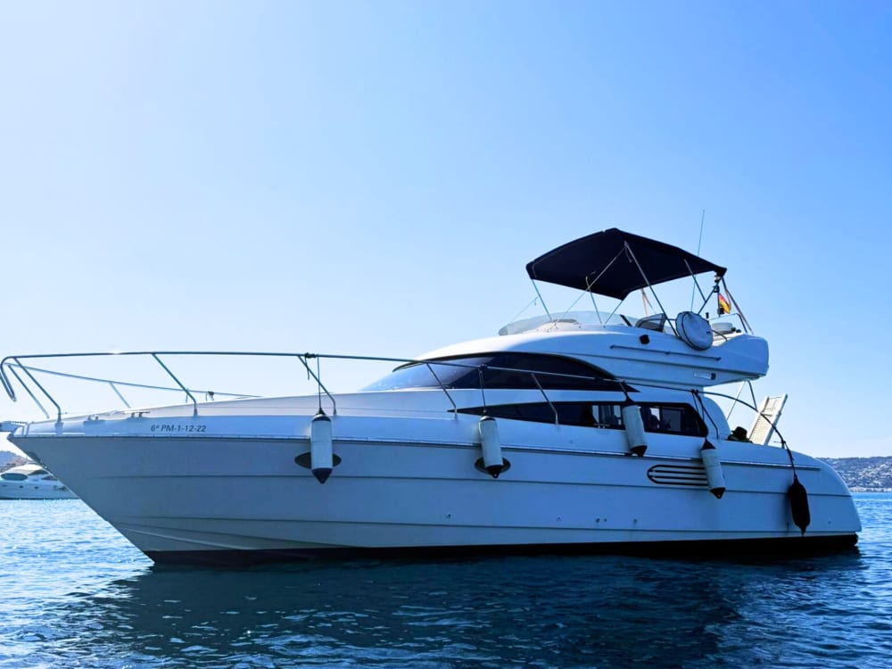 Luxe jachtervaring met de Astondoa 39 in Denia