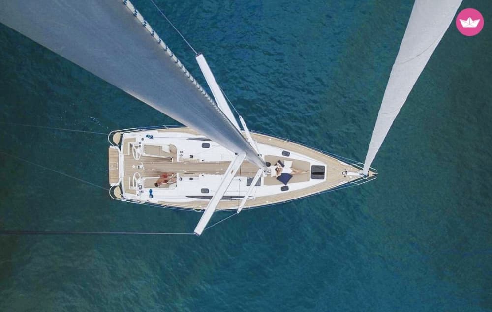 Αποκλειστική εμπειρία ιστιοπλοϊκού σκάφους: Γιορτάστε την ξεχωριστή σας περίσταση στη θάλασσα