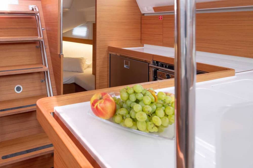 Αποκλειστική εμπειρία ιστιοπλοϊκού σκάφους: Γιορτάστε την ξεχωριστή σας περίσταση στη θάλασσα