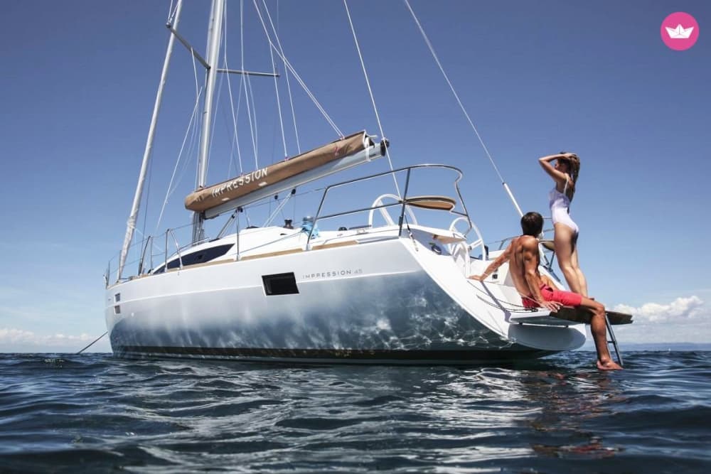 Αποκλειστική εμπειρία ιστιοπλοϊκού σκάφους: Γιορτάστε την ξεχωριστή σας περίσταση στη θάλασσα