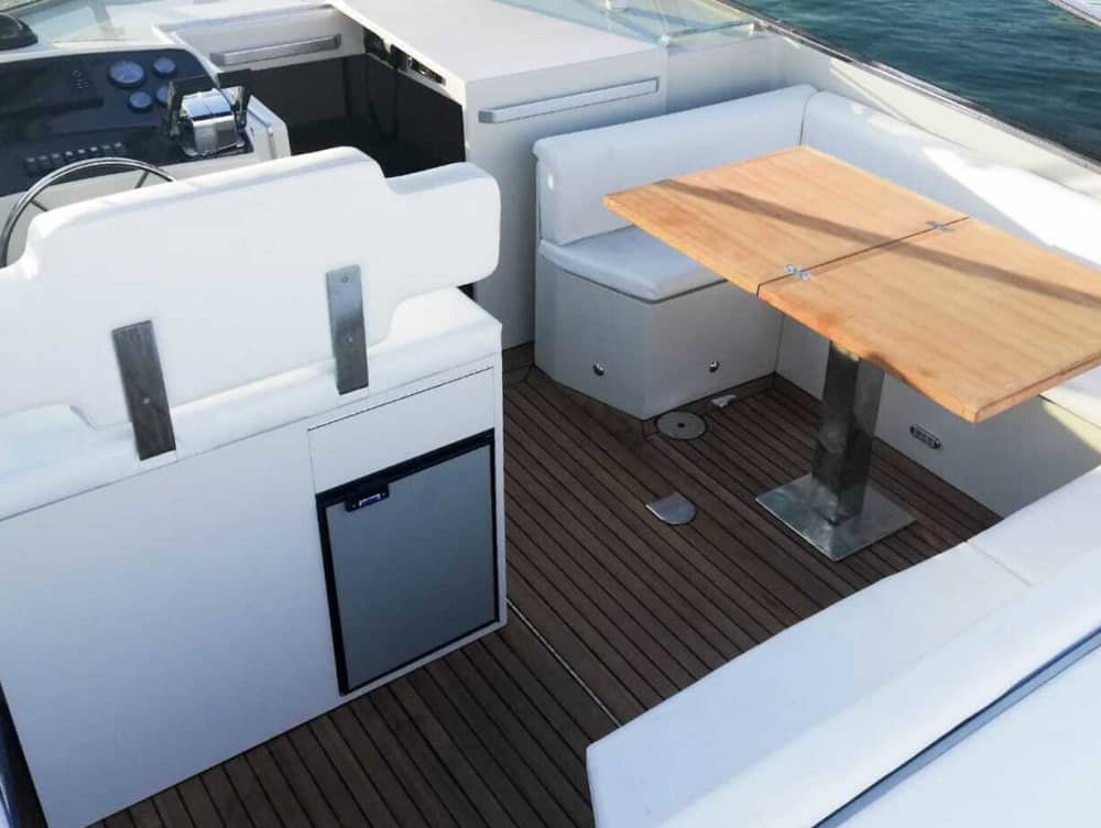 Ein Tag in Porto Rotondo auf einem Motorboot