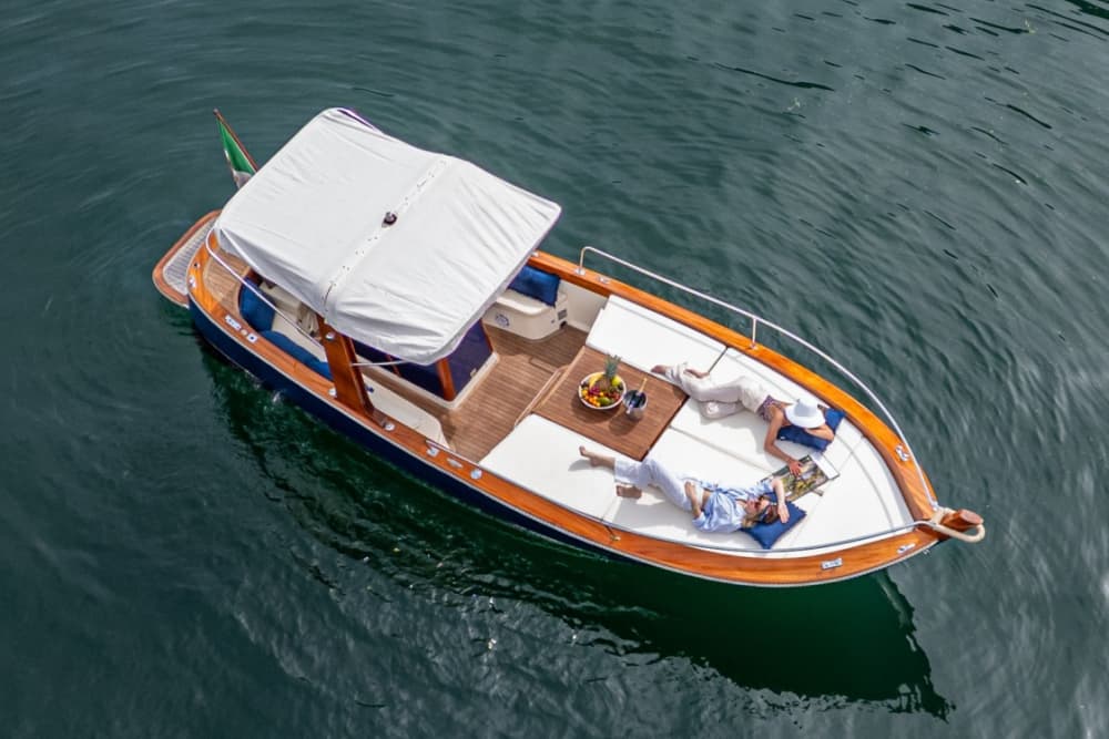 Lake Trilogy: 3 hours of Beauty and History on the Waters of Como