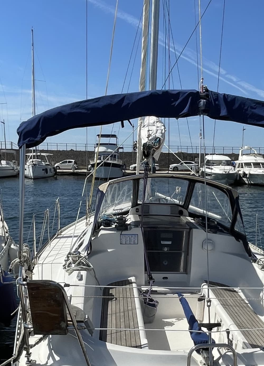 Explora Hyères i gaudeix d'un dia complet de navegació en veler