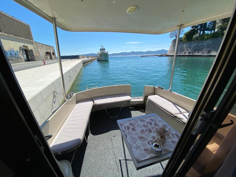 Experience the Zadar Archipelago with a private Antares tour