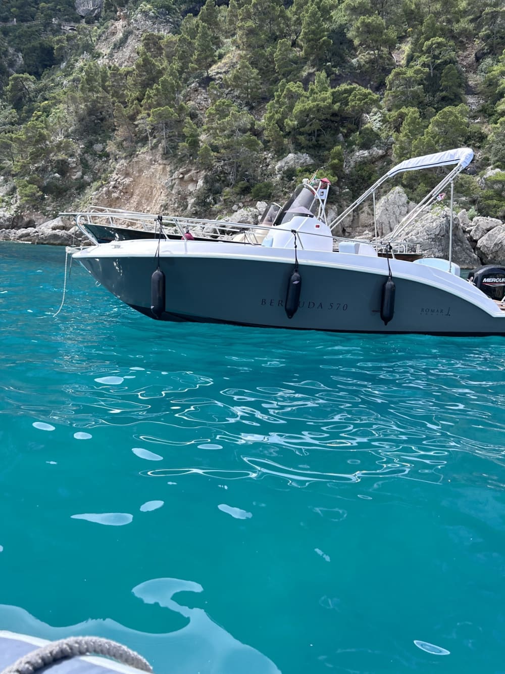 Capri Essence: Private Tageskreuzfahrt ab Amalfi