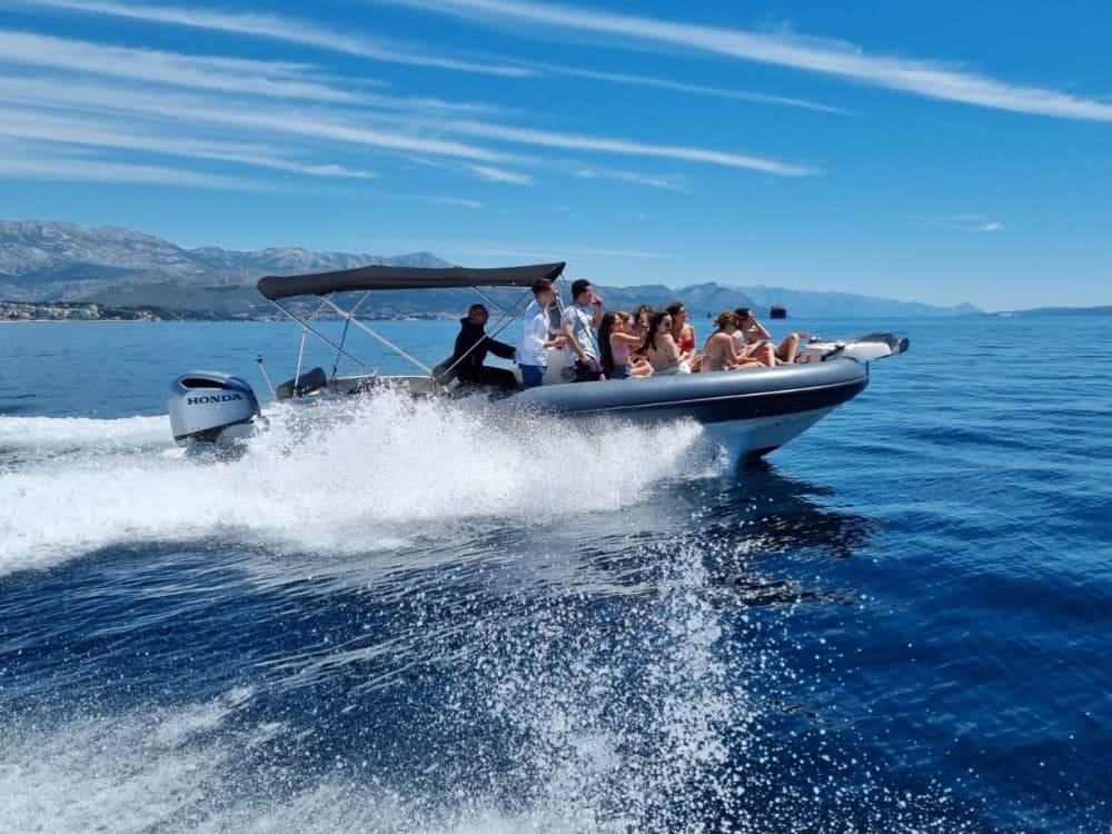 Romantische zonsondergangcruise op een motorboot: 2 uur