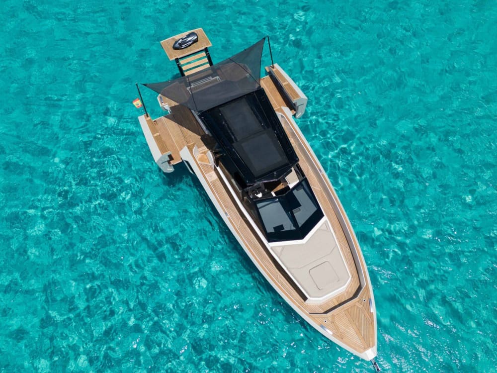 Passeio de iate de um dia: Ibiza a Formentera Crystal Waters - 8h