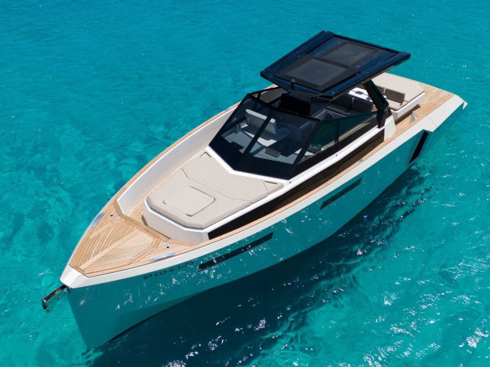 Passeio de iate de um dia: Ibiza a Formentera Crystal Waters - 8h