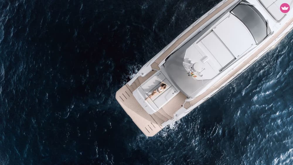 Votre Évasion Privée au départ du Port Camille Rayon