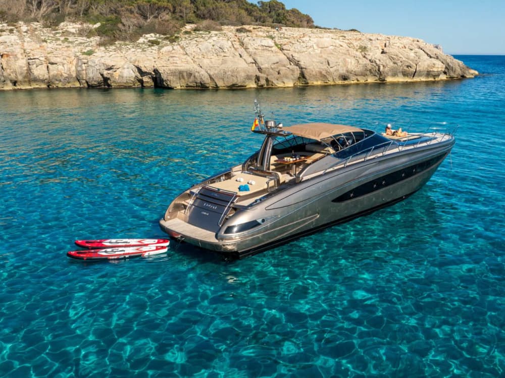 Heldagslyxkryssning på Menorca med simning och avkoppling