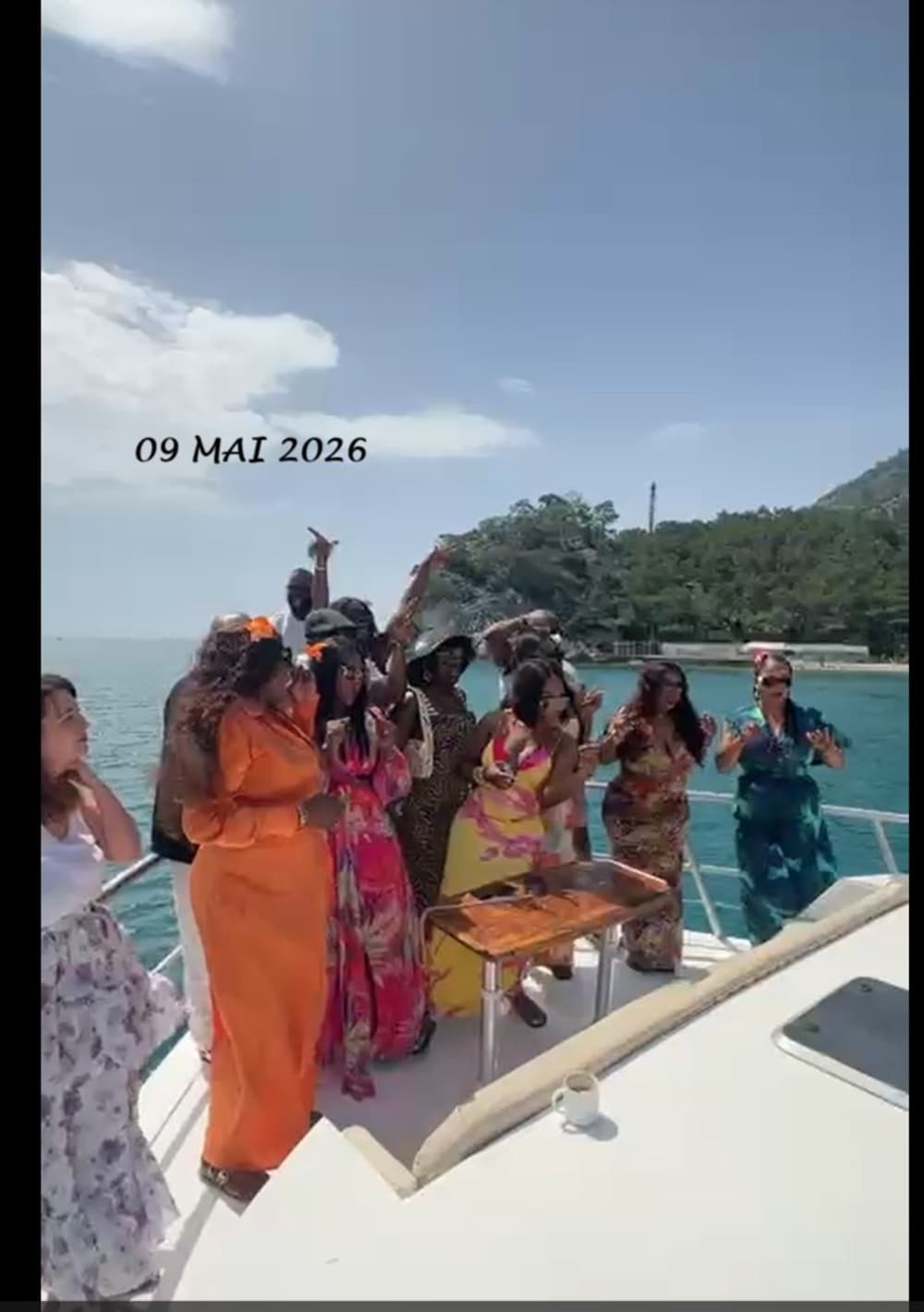 DUDEN WATERFALL ANTALYA TURQUOISE 26 PEOPLE