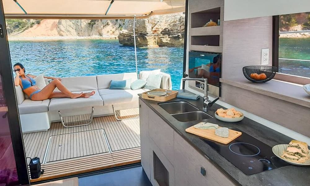 Explorez Trapani en bateau : une journée complète sur l'eau à bord d'un bateau à moteur