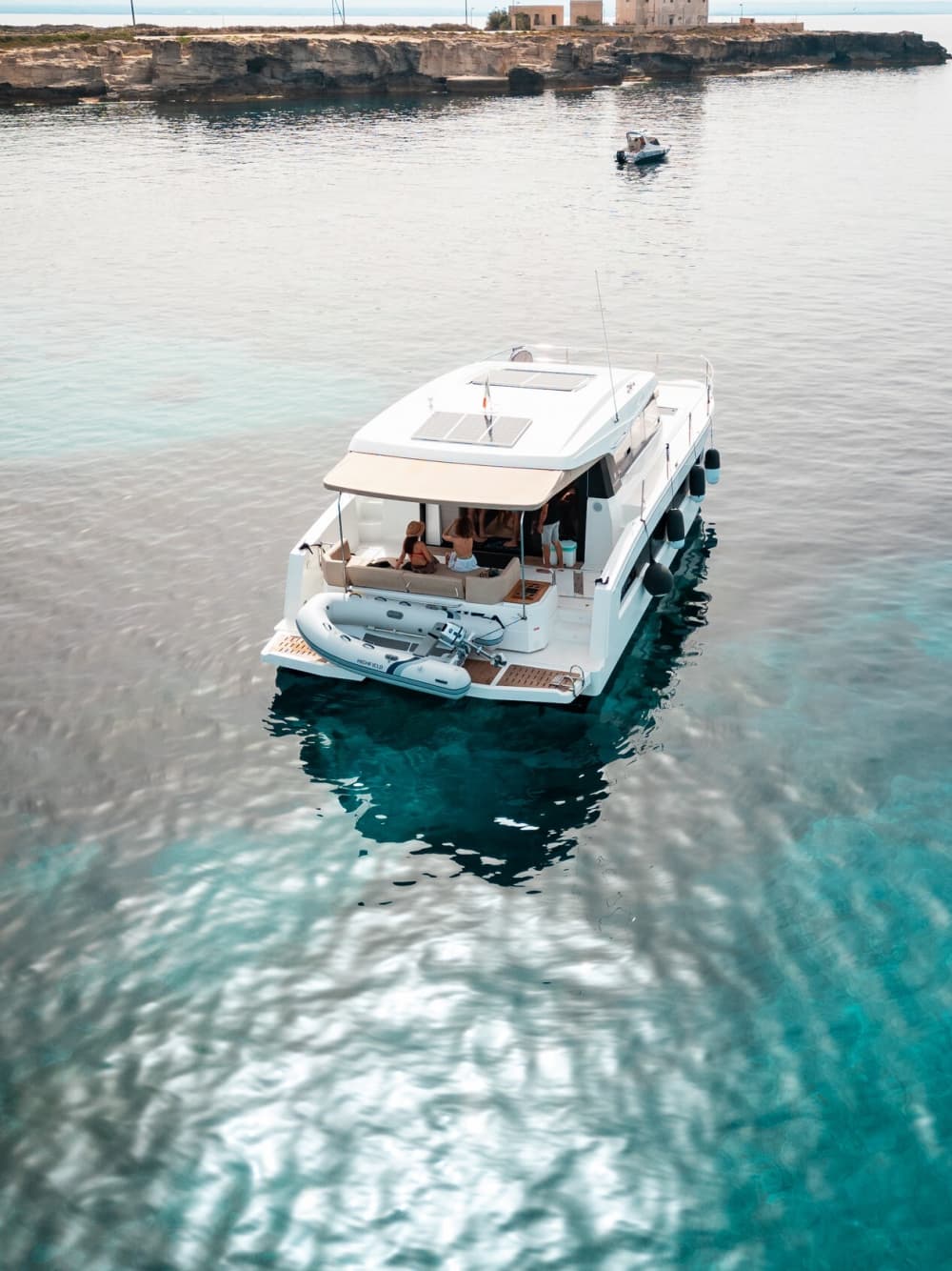 Explorez Trapani en bateau : une journée complète sur l'eau à bord d'un bateau à moteur