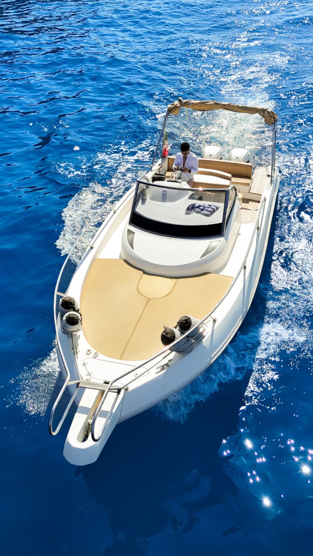 Um dia em Lerici: Desfrute de 8 horas de descobertas em um barco a motor.