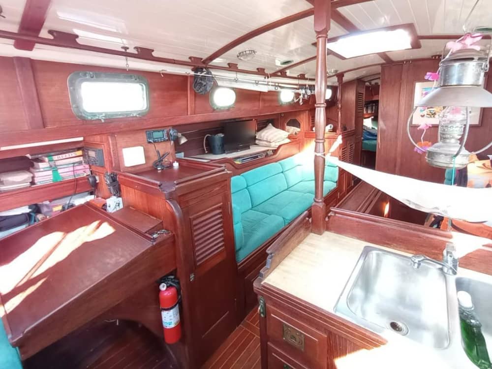 Scopri Santa Marta a bordo di una barca a vela per un'intera giornata.