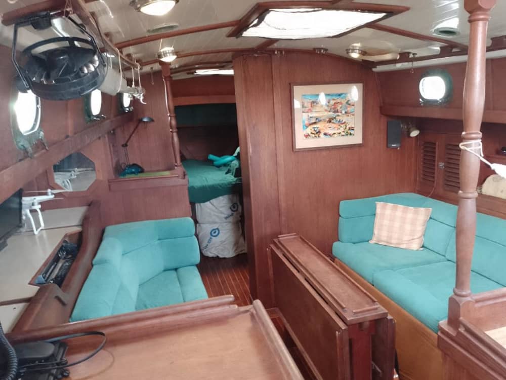 Scopri Santa Marta a bordo di una barca a vela per un'intera giornata.