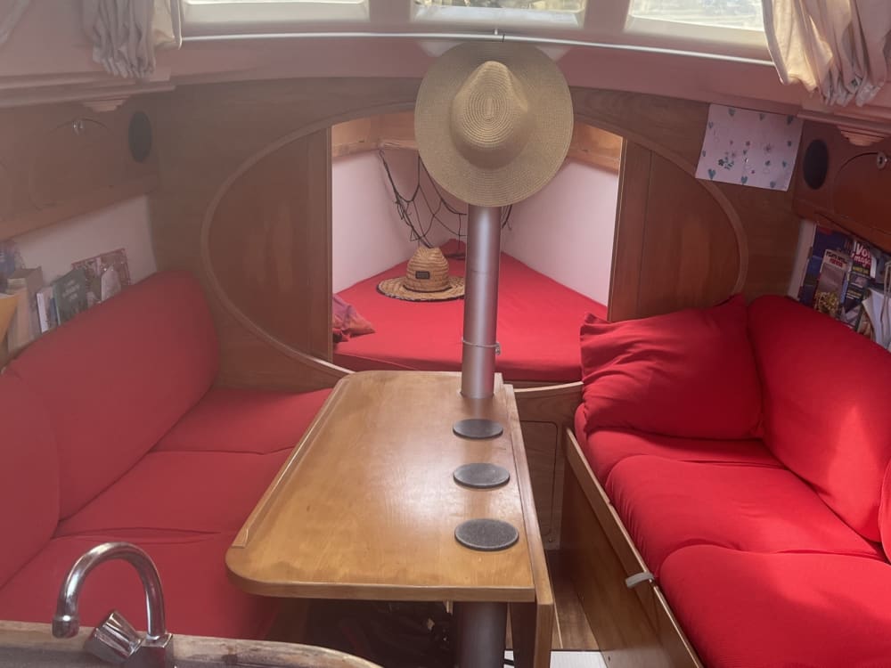 Profitez d'une journée en mer à Port-Louis à bord d'un voilier