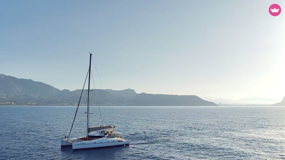 ¡4 horas en un yate es la media dorada!
En nuestra experiencia, este tiempo es suficiente para vivir al máximo las emociones sin cansarse. 🛥️