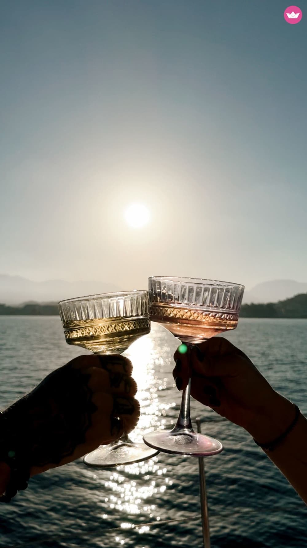 ¡4 horas en un yate es la media dorada!
En nuestra experiencia, este tiempo es suficiente para vivir al máximo las emociones sin cansarse. 🛥️