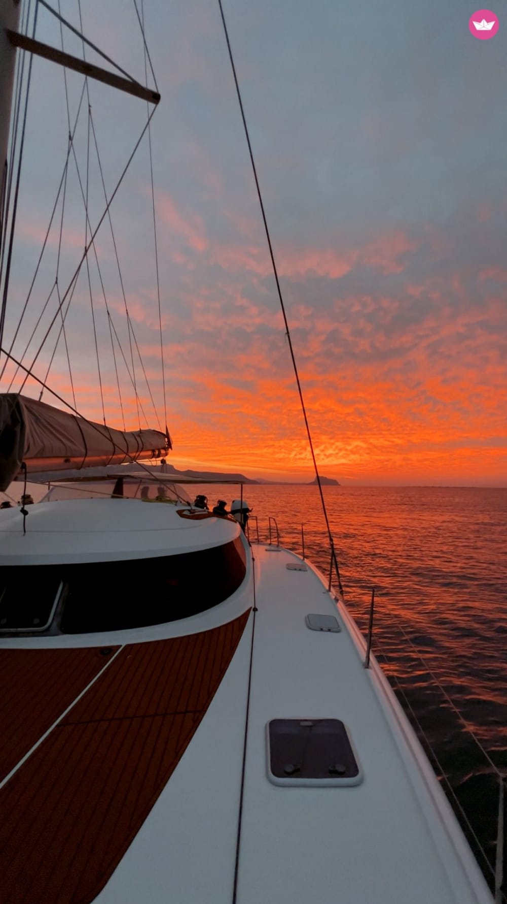 ¡4 horas en un yate es la media dorada!
En nuestra experiencia, este tiempo es suficiente para vivir al máximo las emociones sin cansarse. 🛥️