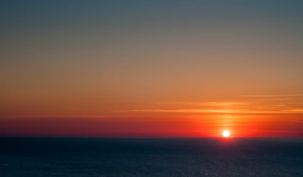 Solnedgångsstillhet: En kustkryssning till Portals Vells