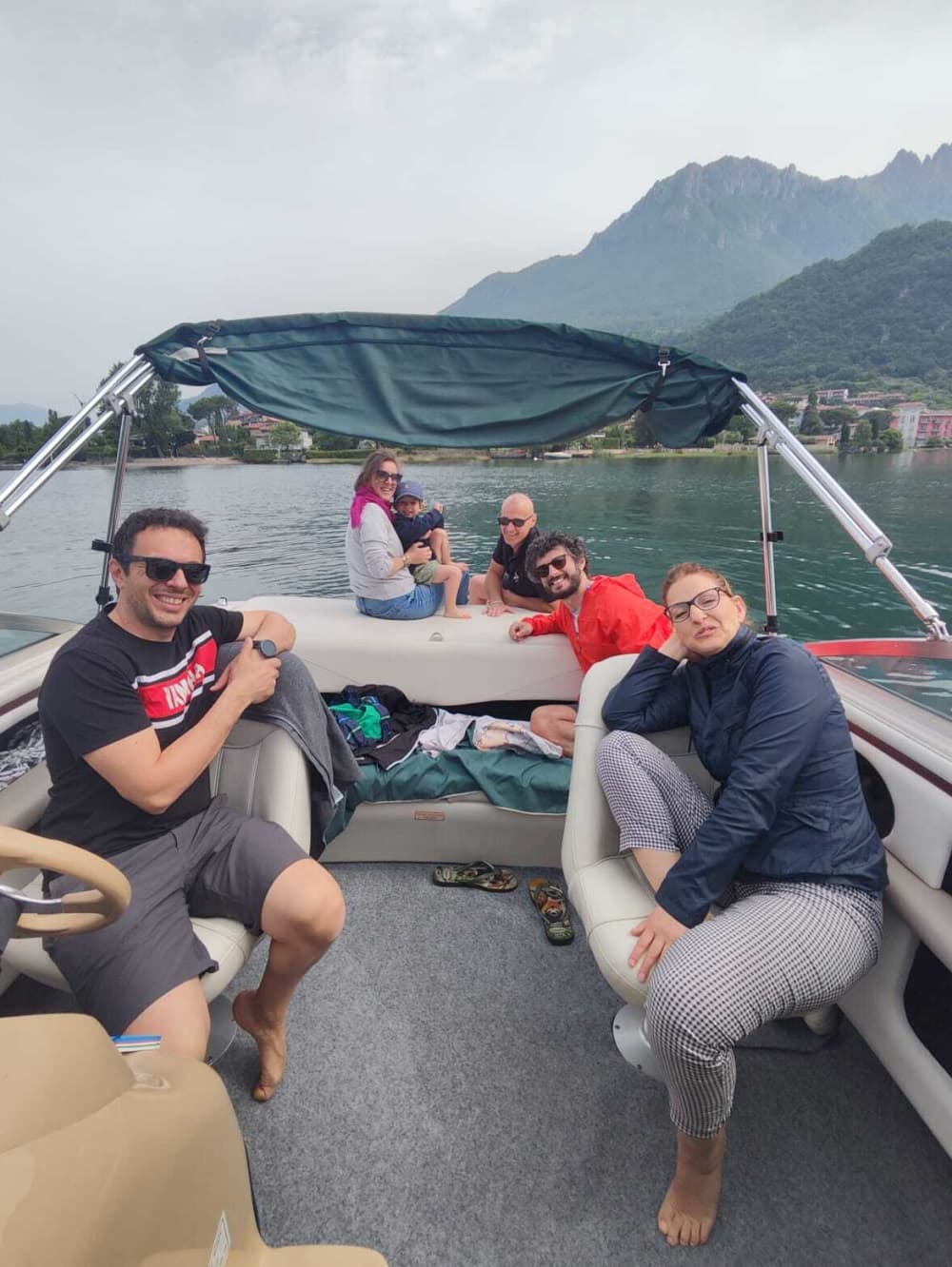 I sogni italiani iniziano in mare: un viaggio di 9 ore nel cuore di Como