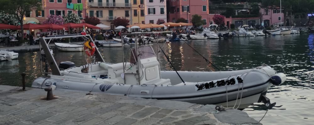 Un giorno alla scoperta di Fiumaretta di Ameglia: La vera Dolce Vita in motoscafo