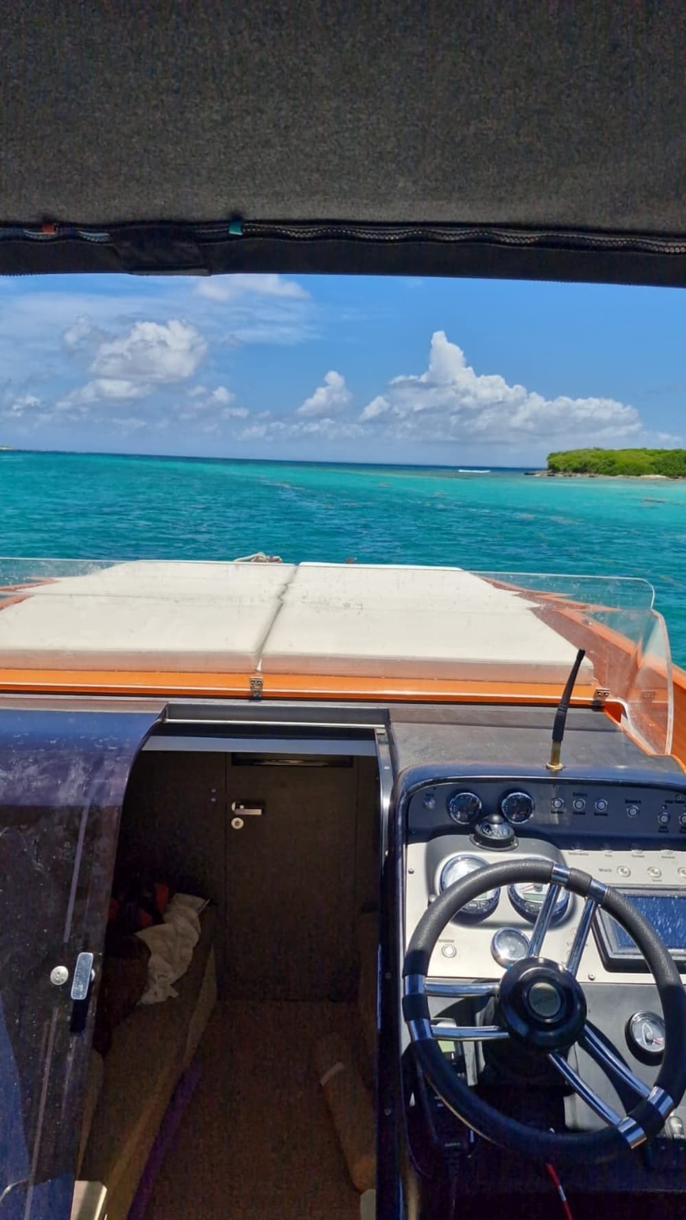 Profitez de 9 heures de bateau à moteur pour explorer Saint-François.