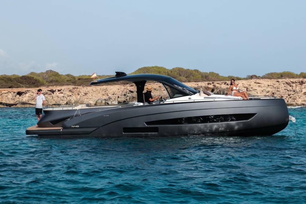 Relaksujący dzień na Formenterze: pływanie i komfort na pokładzie