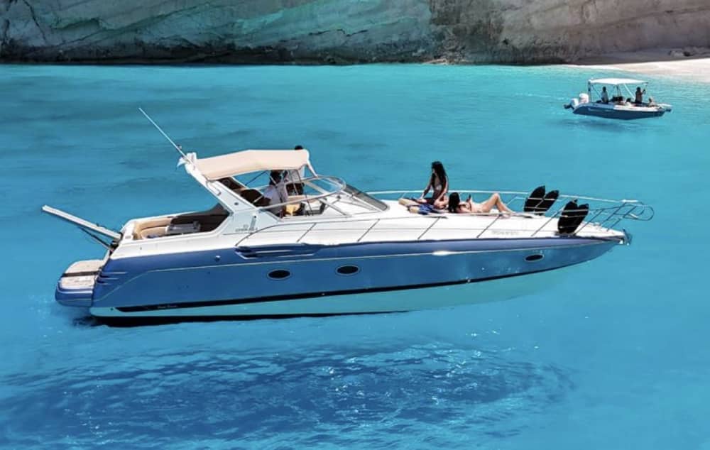 Utforskare i norra Zakynthos: Heldagstur till Shipwreck Beach, Blå grottorna och avskilda stränder