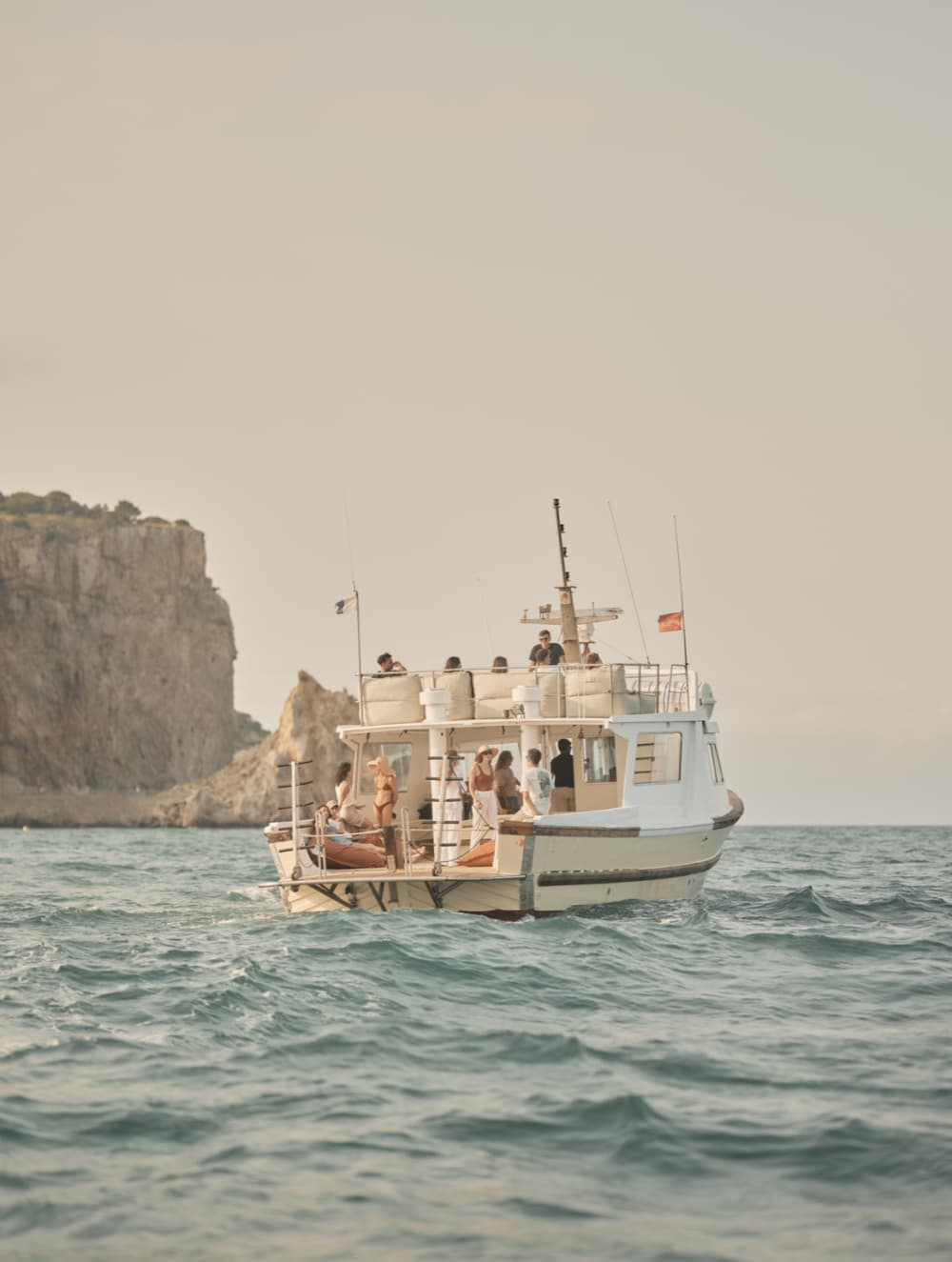 Fête des huîtres – Croisière côtière de 2 heures et délices marins aux îles Medas