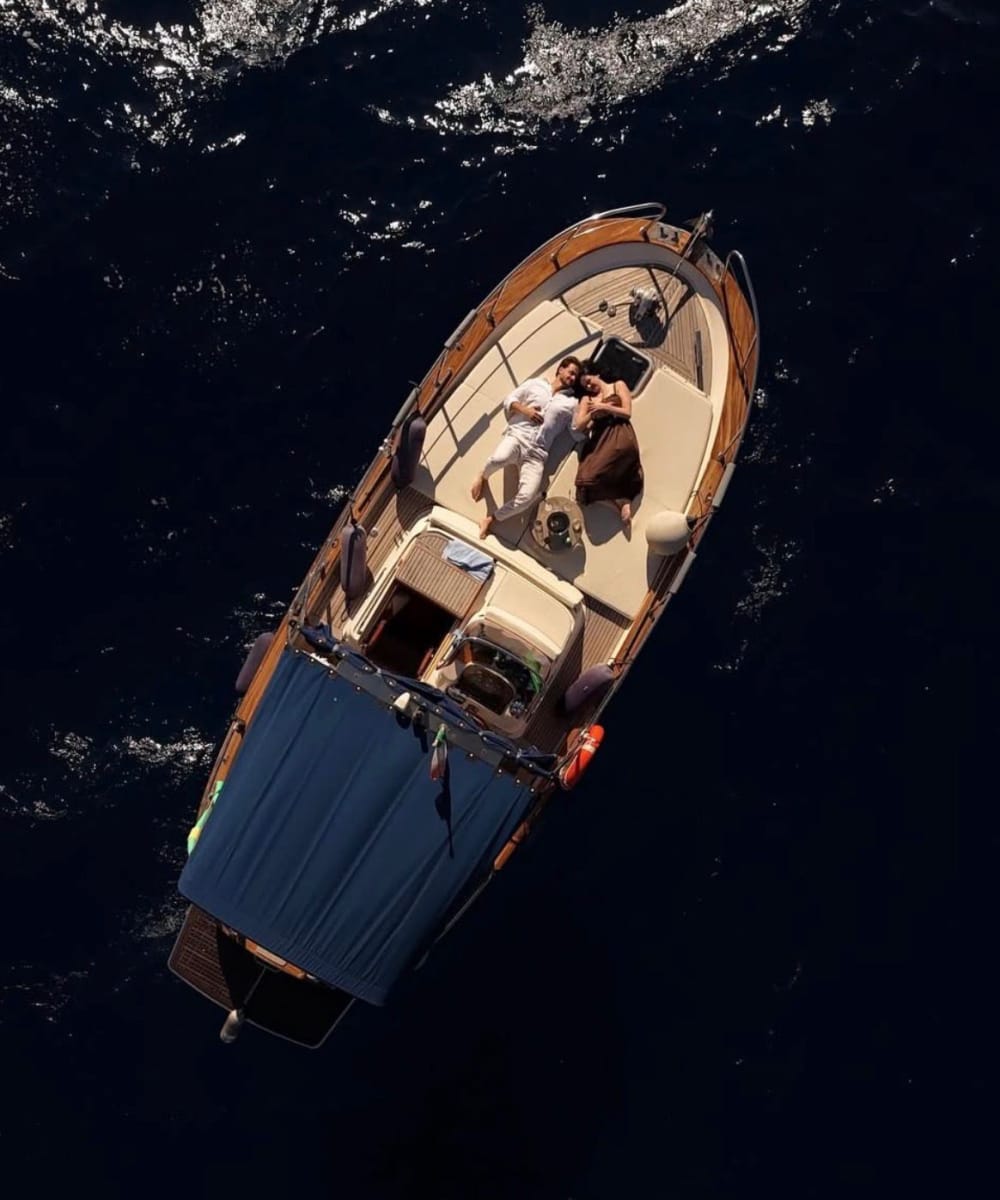 4h of sun around Capri on a motorboat