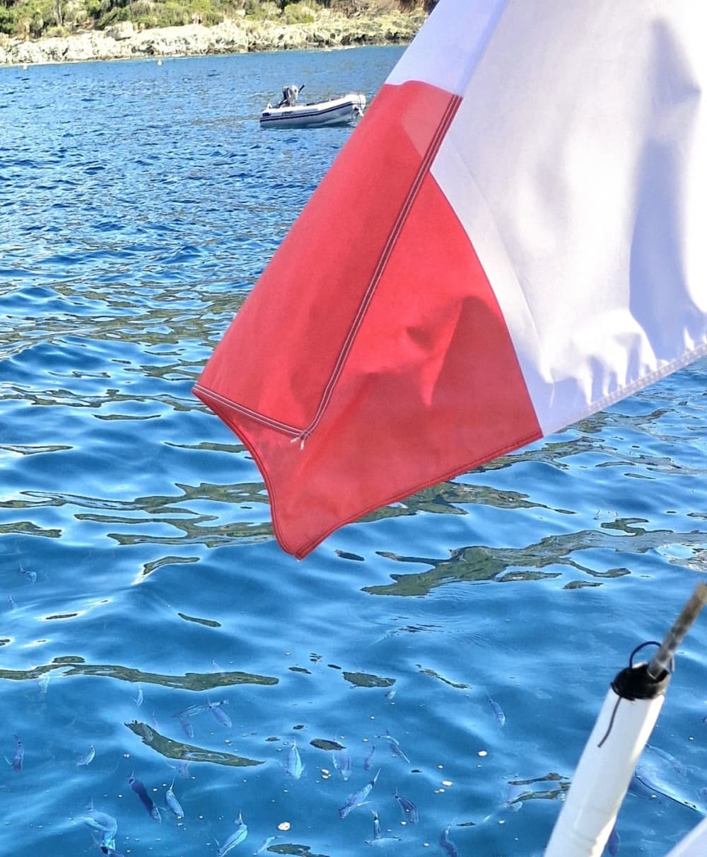 Ontspan in Saint-Raphaël: 8 uur zon op een zeilboot.